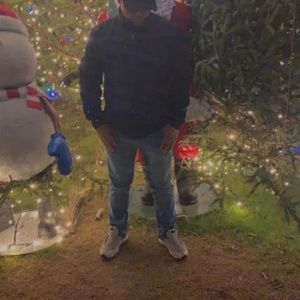 Meet your Posher, Luis